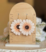 Load image into Gallery viewer, Flower Earrings: Off-White / Gold Plated