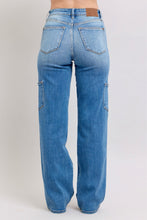 Load image into Gallery viewer, JUDY BLUE 90's Straight Cargo Jean