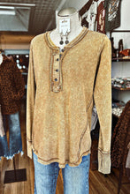 Load image into Gallery viewer, Mineral Wash Thumb Hole Cuff Top