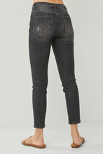 Load image into Gallery viewer, RISEN Black Mid Rise Ankle Skinny Jean