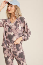 Load image into Gallery viewer, Larissa Tie Dye Pullover