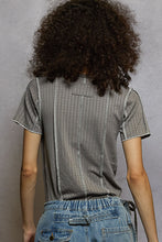 Load image into Gallery viewer, WOMAN WEARING GREY BLOUSE WITH GREY BACKGROUND