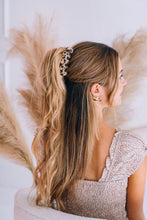 Load image into Gallery viewer, TELETIES - Classic Hair Clip | Medium | Blonde Tortoise