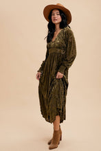 Load image into Gallery viewer, Velvet Burnout Maxi Dress Olive