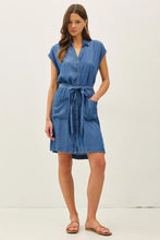 Load image into Gallery viewer, woman wearing short sleeve denim dress with grey background