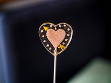 Load image into Gallery viewer, Fondant Glittering Heart &amp; Arrow Lollipops