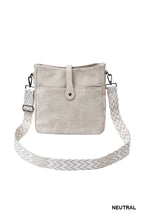 Load image into Gallery viewer, Beige crossbody bag with a zigzag strap on a white background