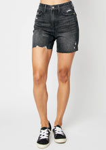 Load image into Gallery viewer, JUDY BLUE Rigid Magic Raw Hem Shorts