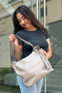 Jen & Co. - Amber Tassel Hobo Bag: Brown