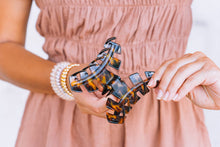 Load image into Gallery viewer, TELETIES - Classic Hair Clip | Large | Tortoise
