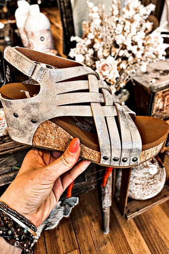 VERY G Lunar Wedge Sandal