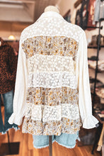 Load image into Gallery viewer, Vintage Bloom Lace Blouse