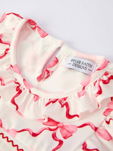 Load image into Gallery viewer, Smocked Valentine Girls Dress