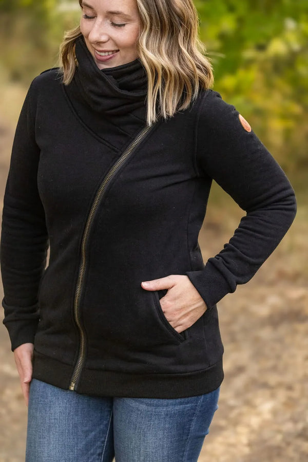 MICHELLE MAE Quinn ZipUp Cowl