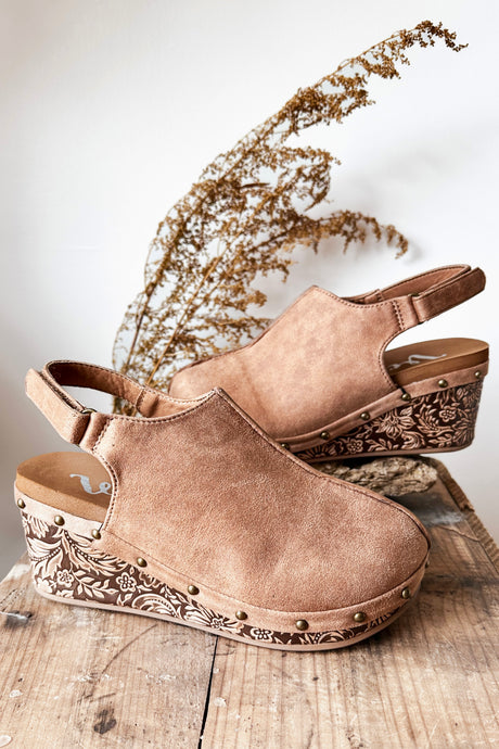 VERY G Miranda Mule Wedge Shoes