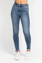 Load image into Gallery viewer, JUDY BLUE Tummy Control Skinny Jean