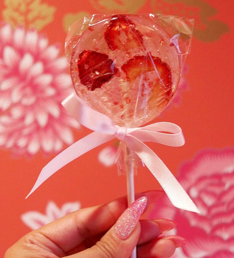 Strawberry Champagne Lollipops