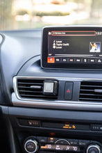 Load image into Gallery viewer, Bridgewater Candle Company - Sweet Grace Auto Vent Clip