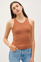 Load image into Gallery viewer, Be Cool - [SOFT CORE] BASIC ROUND NECK TANK - Caramel