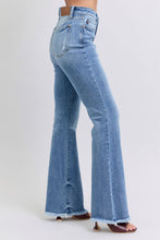 Load image into Gallery viewer, JUDY BLUE Bootcut Fray Hem Jean