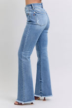 Load image into Gallery viewer, JUDY BLUE Bootcut Fray Hem Jean