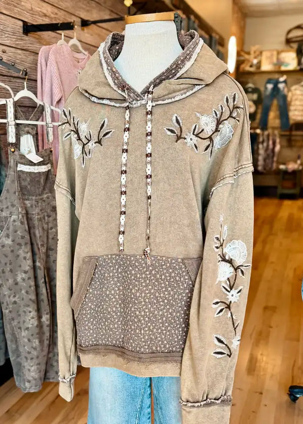 OLI & HALI Washed Long Sleeve Print Pocket Embroidered Hoodie