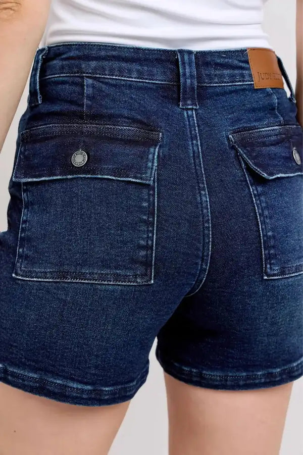 JUDY BLUE Back Flap Pocket Shorts