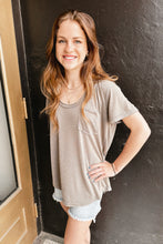 Load image into Gallery viewer, Foundry Edge Pocket Tee