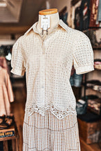 Load image into Gallery viewer, Eloise Eyelet Lace Bubble Sleeve Blouse