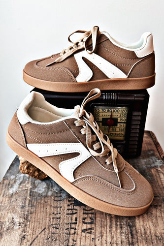 Very G RETRO Throwback Sneaker BROWN