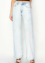 Load image into Gallery viewer, RISEN Wide Leg Stone Wash Jean