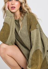 Load image into Gallery viewer, Vintage Mineral Wash Patch Pullover