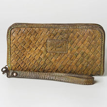 Load image into Gallery viewer, Never Mind Heritage Weave Leather Wristlet Wallet Olive Patina