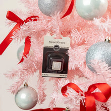 Load image into Gallery viewer, Bridgewater Candle Company - Sweet Grace Auto Vent Clip