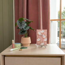Load image into Gallery viewer, Bridgewater Candle Company - Sweet Grace Modern Flower Sachet