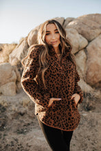 Load image into Gallery viewer, PRE-ORDER Ampersand Avenue - Pullover- Rust Animal Print Sherpa: S